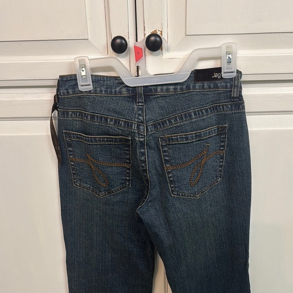 Jag Jeans. Size 2. Never worn. - Picture 3 of 7